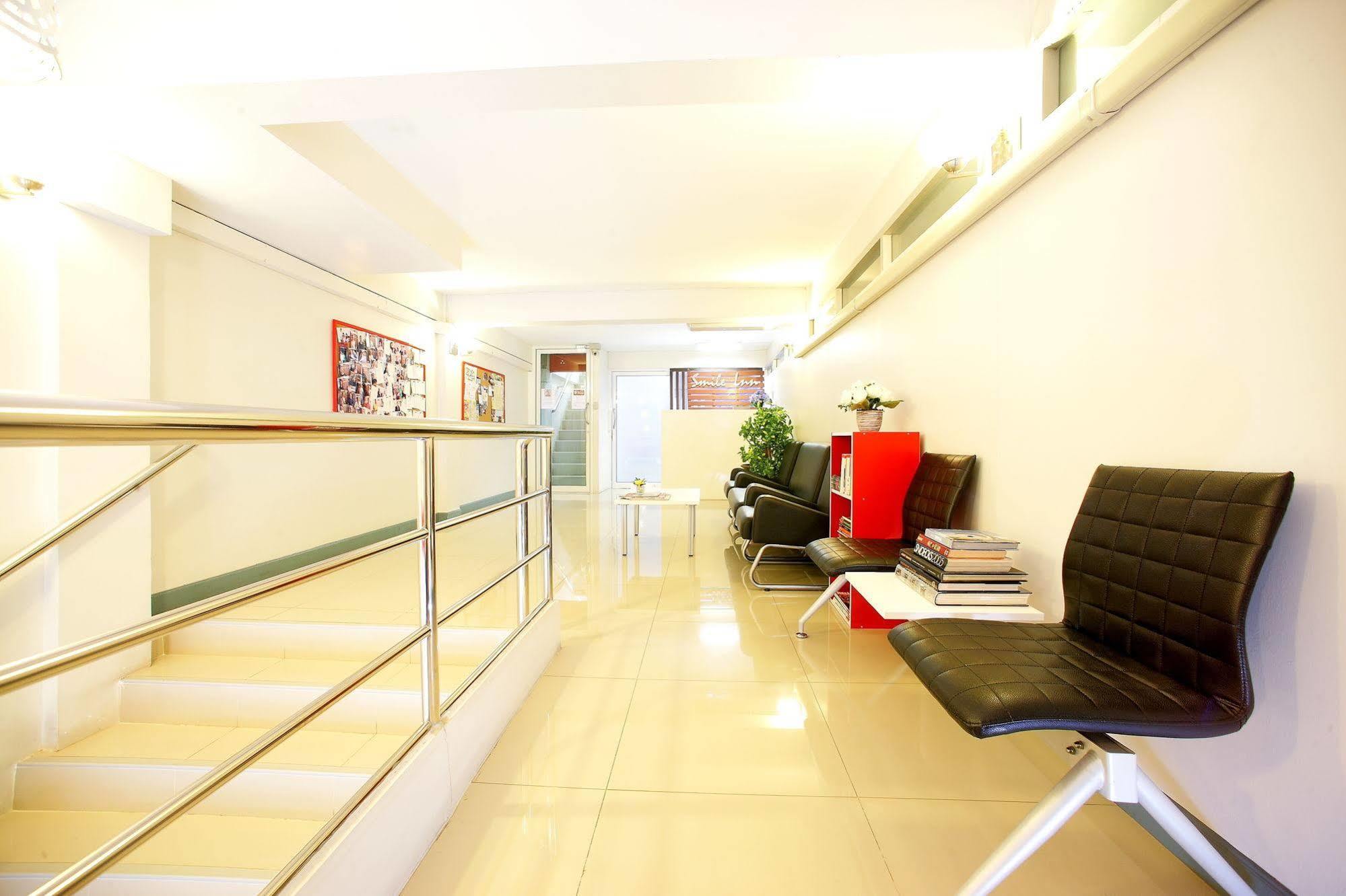 Smile Inn Bangkok Ngoại thất bức ảnh